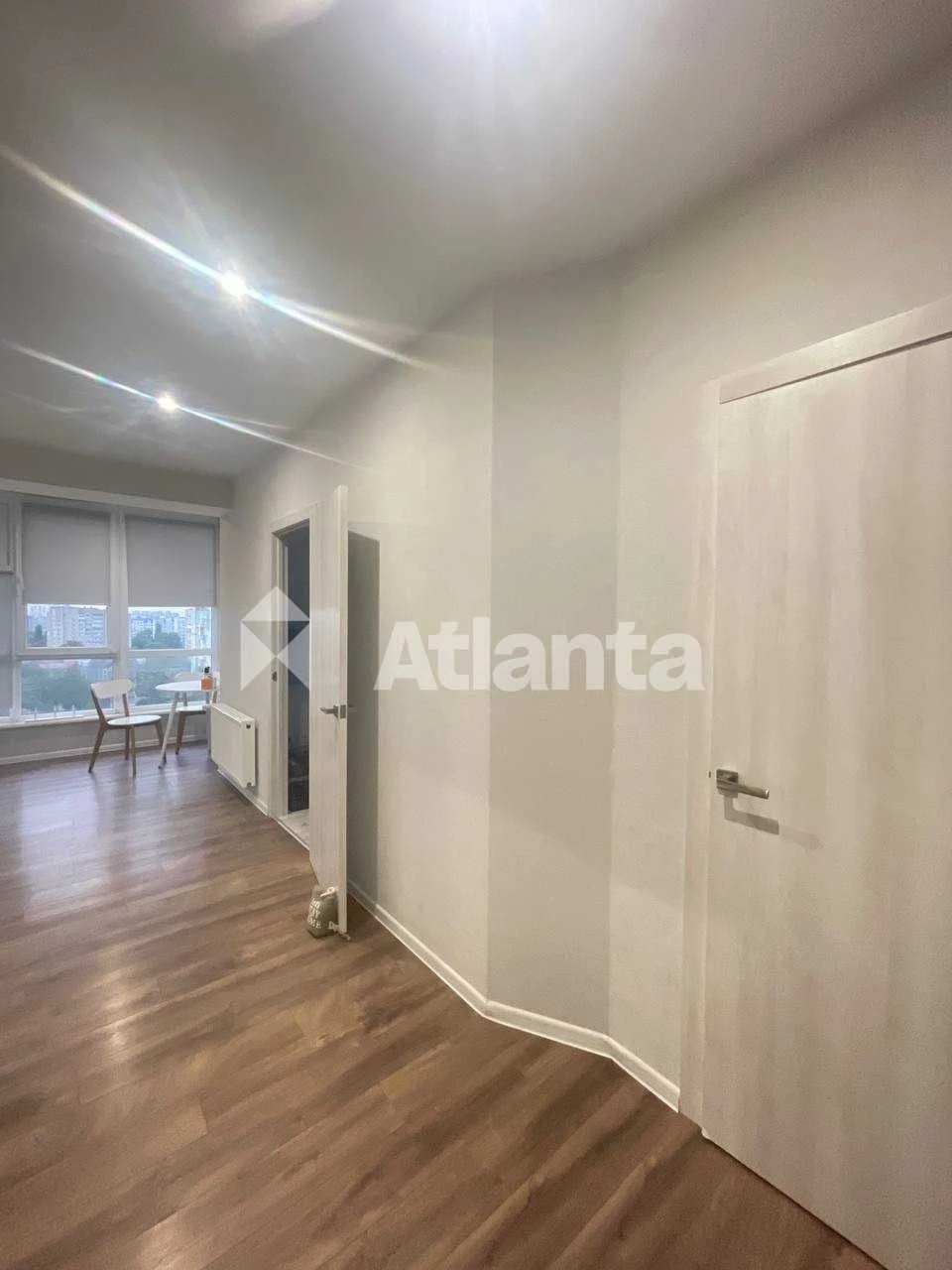 Apartment, 1 room, renovated, individual heating, brick