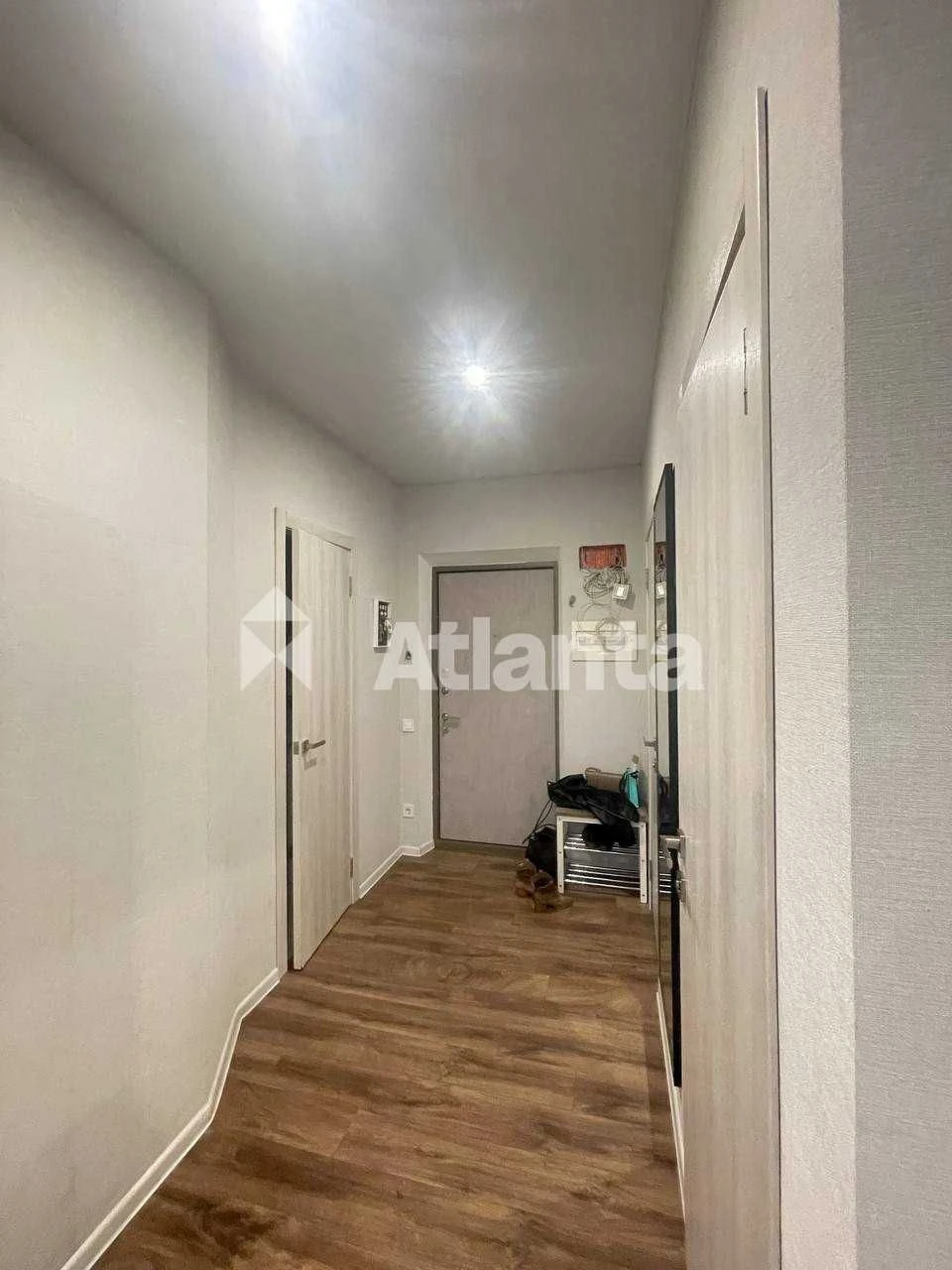 Apartment, 1 room, renovated, individual heating, brick