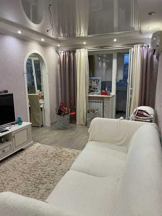Selling a 3-room apartment in the New Houses of Kharkiv Divisions, Army