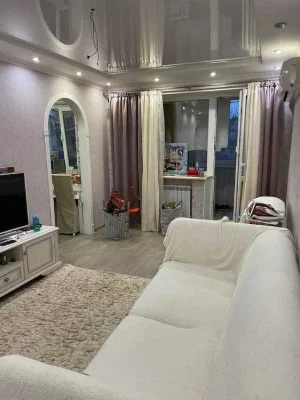 Selling a 3-room apartment in the New Houses of Kharkiv Divisions, Army