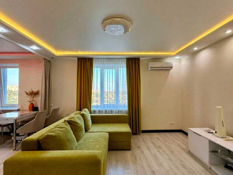 Apartment. Alexander Efimenko Street, Kharkiv.