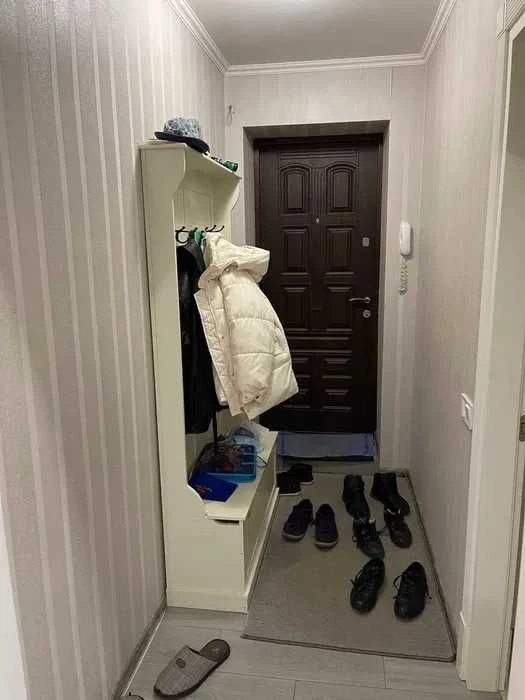 Selling a 3-room apartment in the New Houses of Kharkiv Divisions, Army