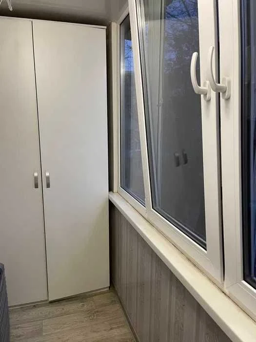 Selling a 3-room apartment in the New Houses of Kharkiv Divisions, Army