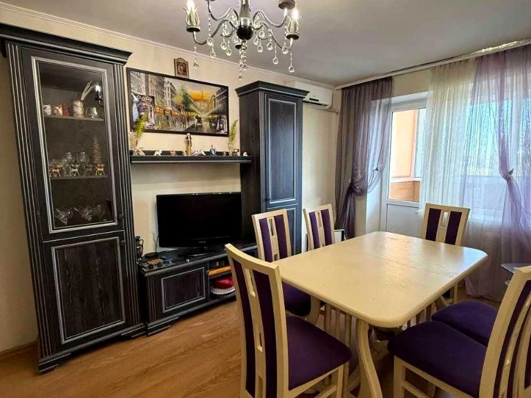 Apartment. Vlasenka st. Kharkiv