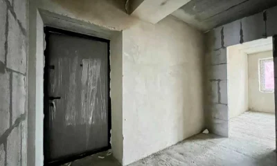 Spacious 1-bedroom apartment. Possible renovation to 1.5 rooms.