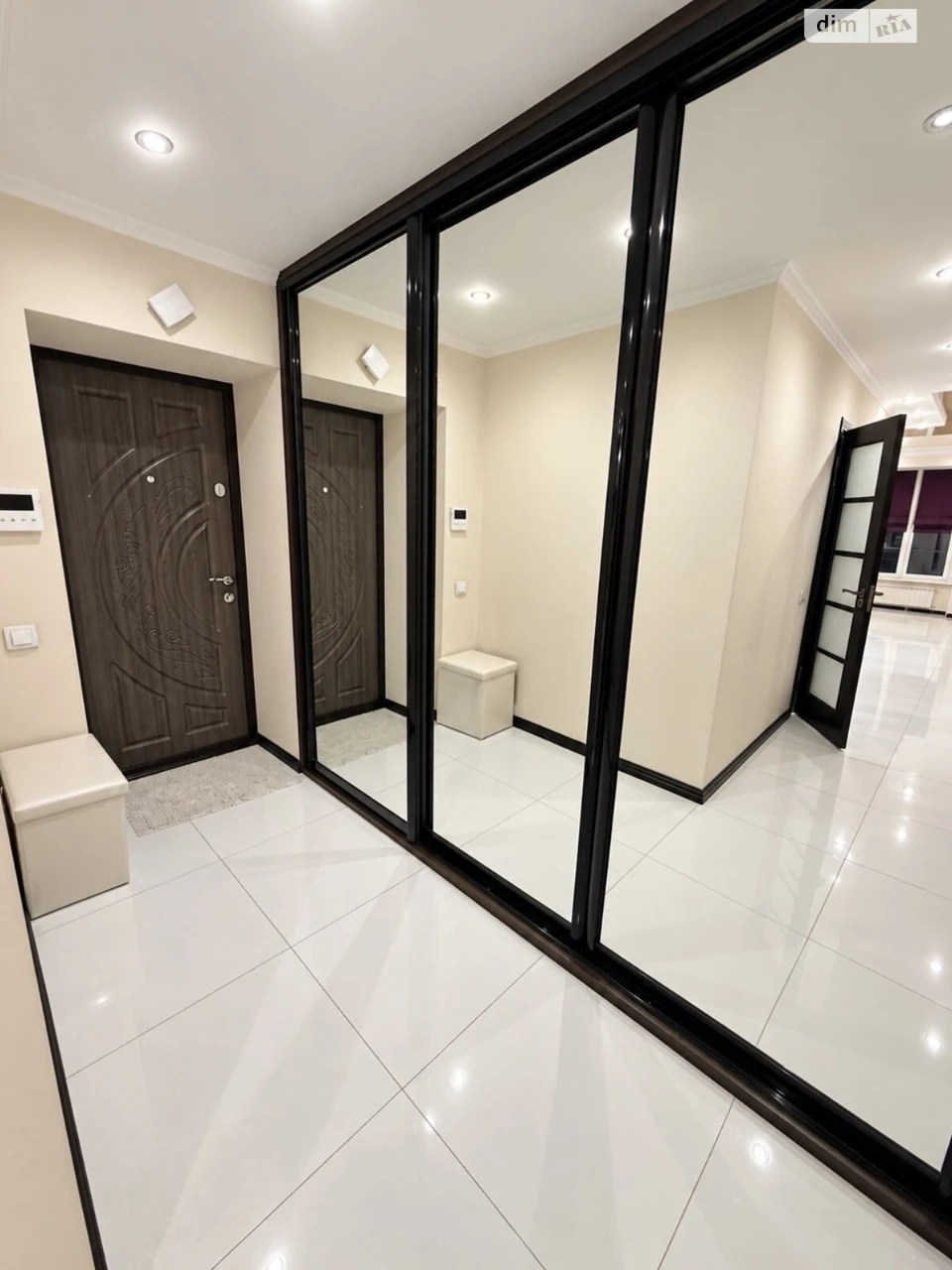 Apartment for Sale Kutkivtsi