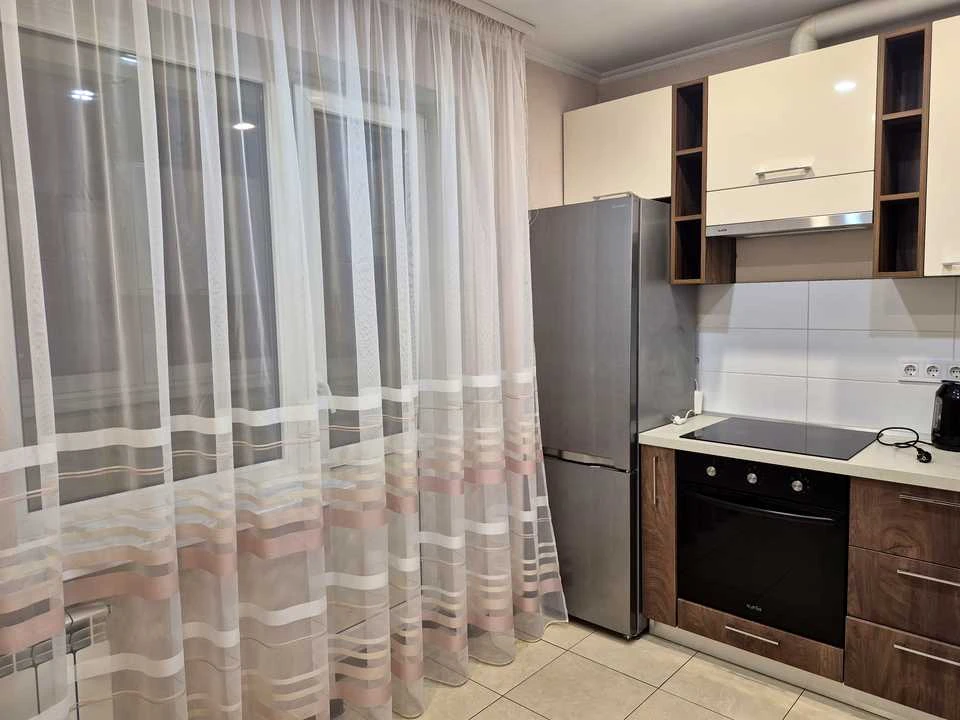 Квартира. Киев, проспект Миколи Бажана