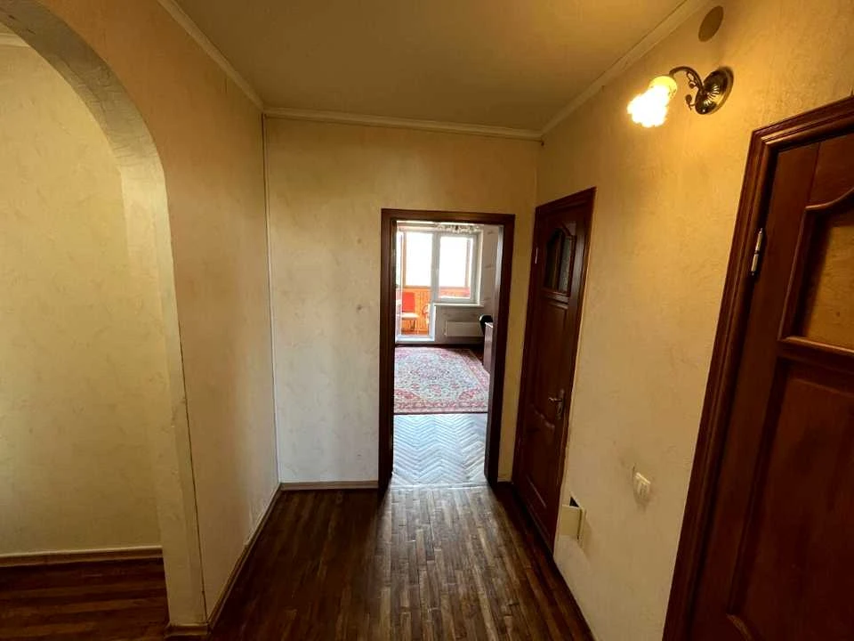 Квартира. Киев, Тростянецкая улица.