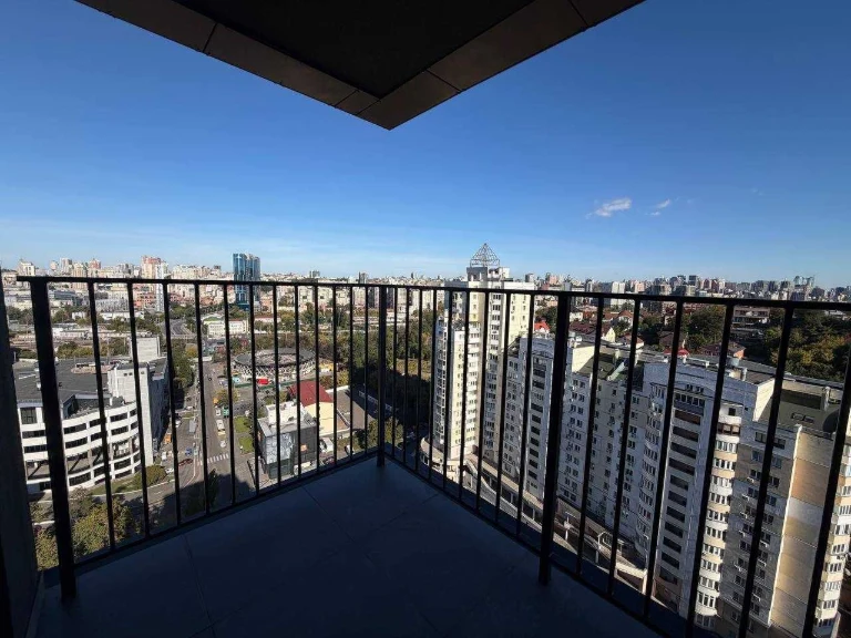 Exclusive! 128 sq m 3-bedroom apartment with an open terrace in City Hub complex, Mol.