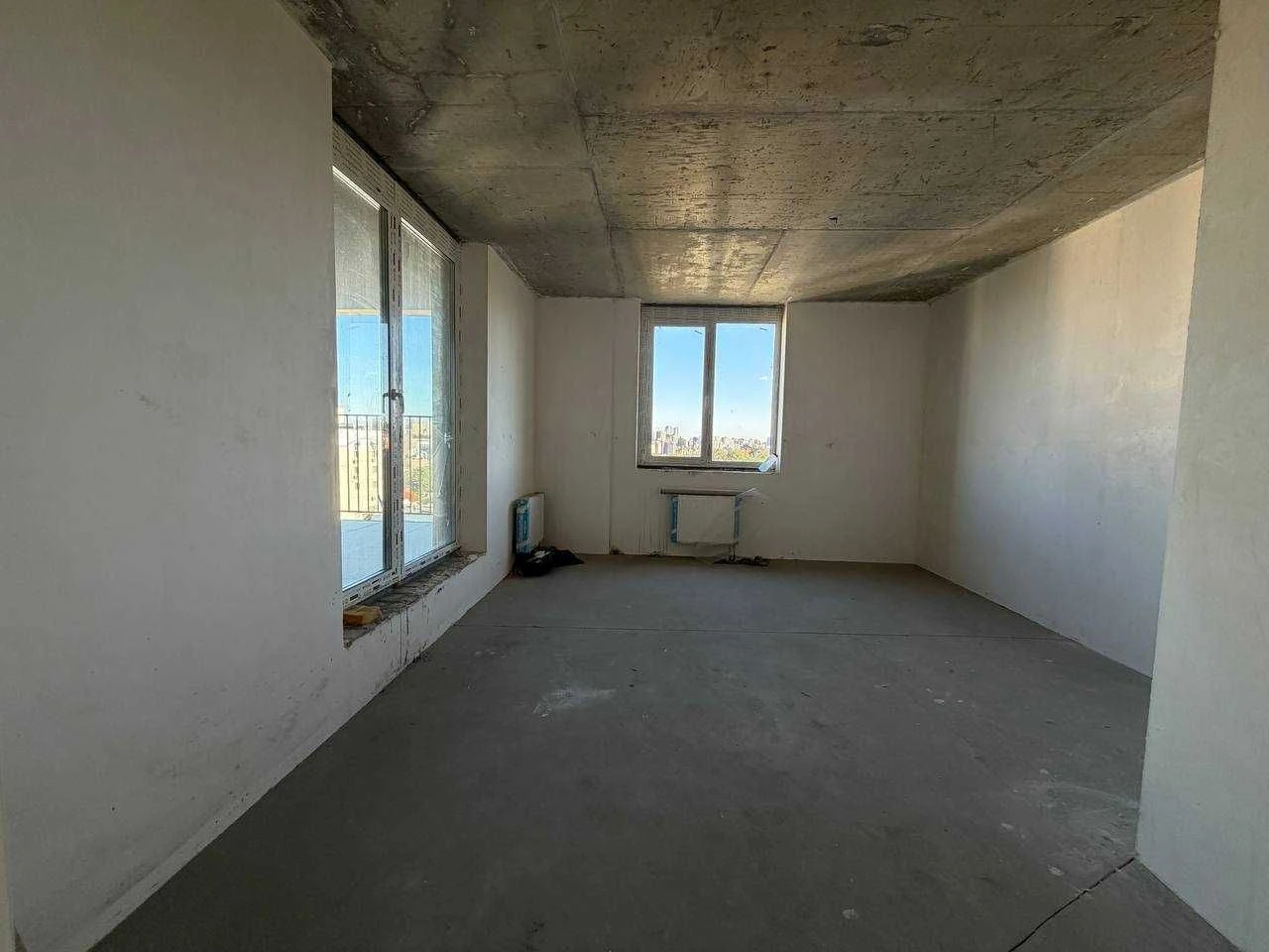 Exclusive! 128 sq m 3-bedroom apartment with an open terrace in City Hub complex, Mol.