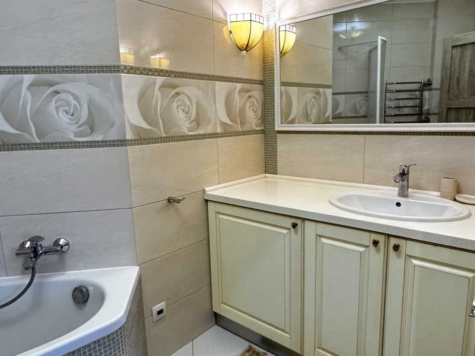 Apartment. Kharkiv, Pyriamivska St.