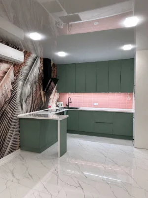Продається квартира 42 м² з якісним ремонтом.