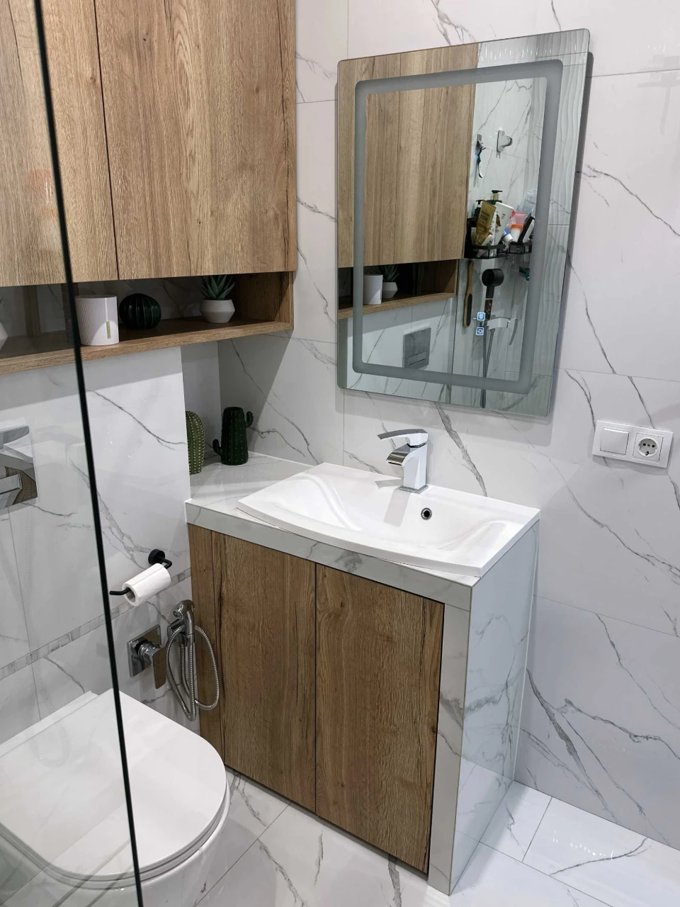 Продається квартира 42 м² з якісним ремонтом.