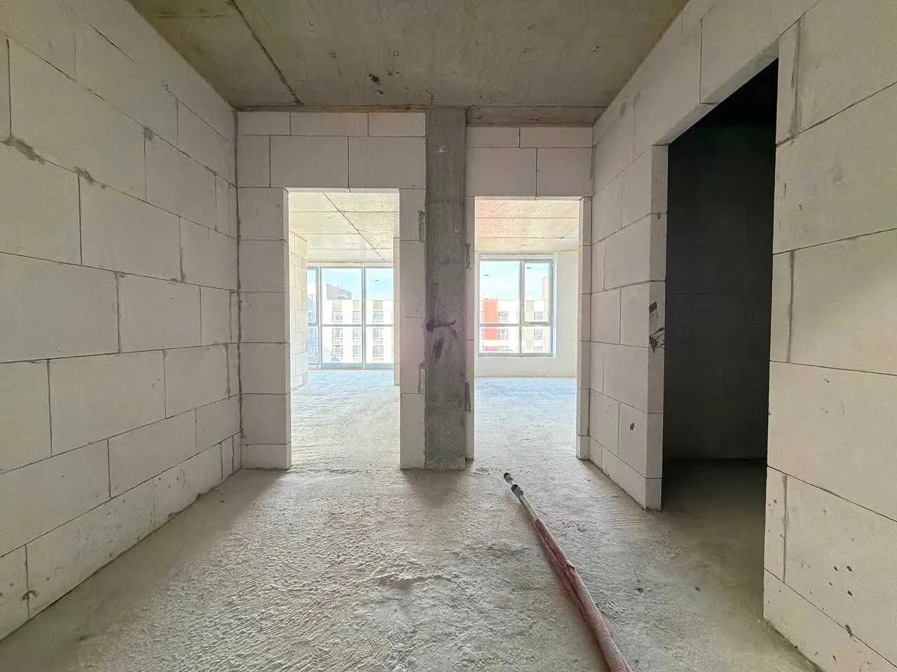 One-bedroom apartment near the city lake