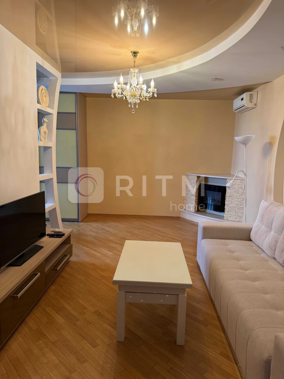 Sale of a 3-room apartment.