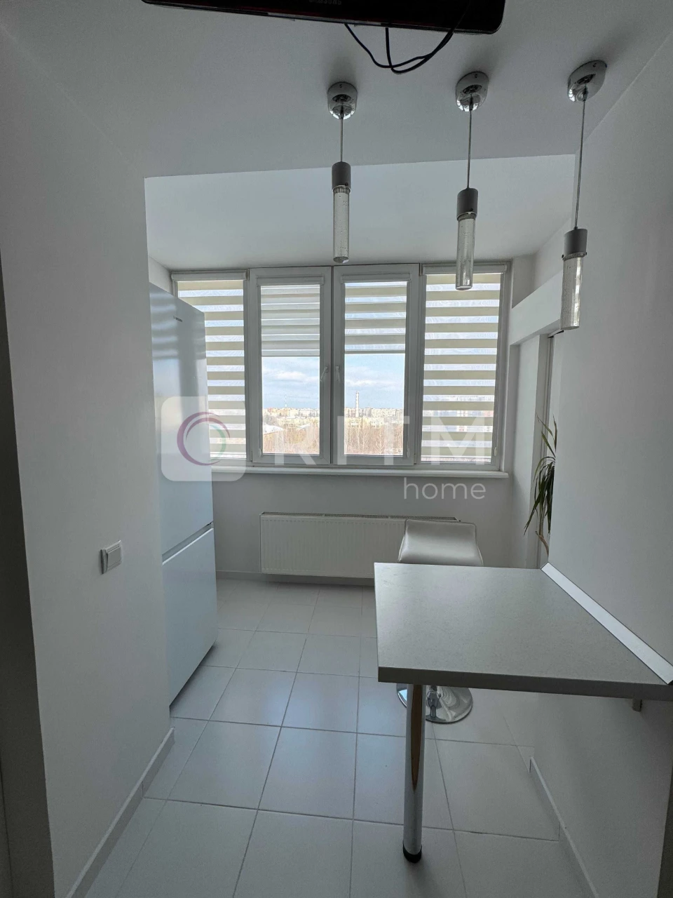 Sale of a 3-room apartment.