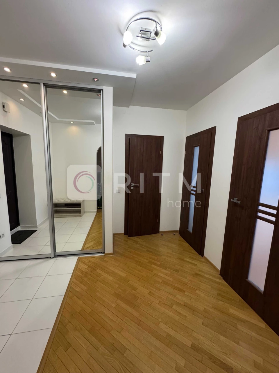 Sale of a 3-room apartment.