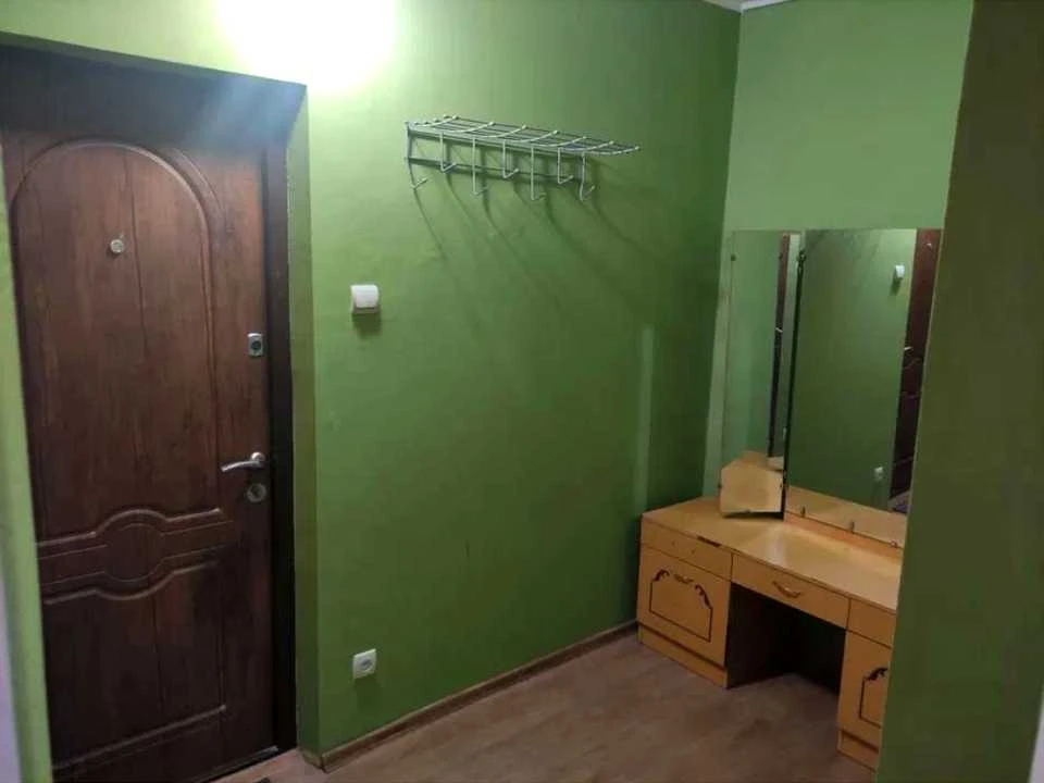 Apartment. Kyiv, Bratstva Tarasiv, street.