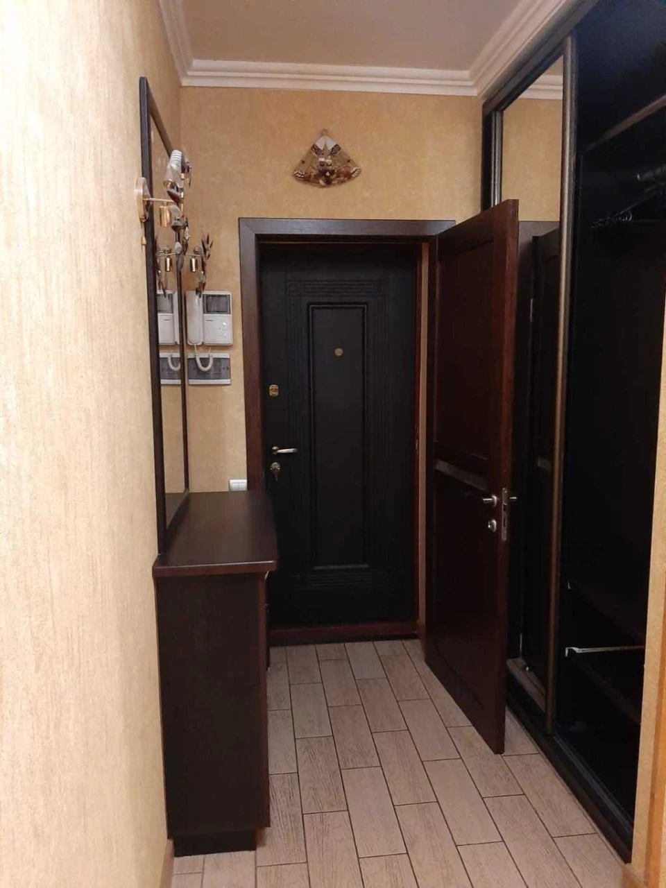 Rent 2-room apartment 90 m², Borshchahivska St., 145