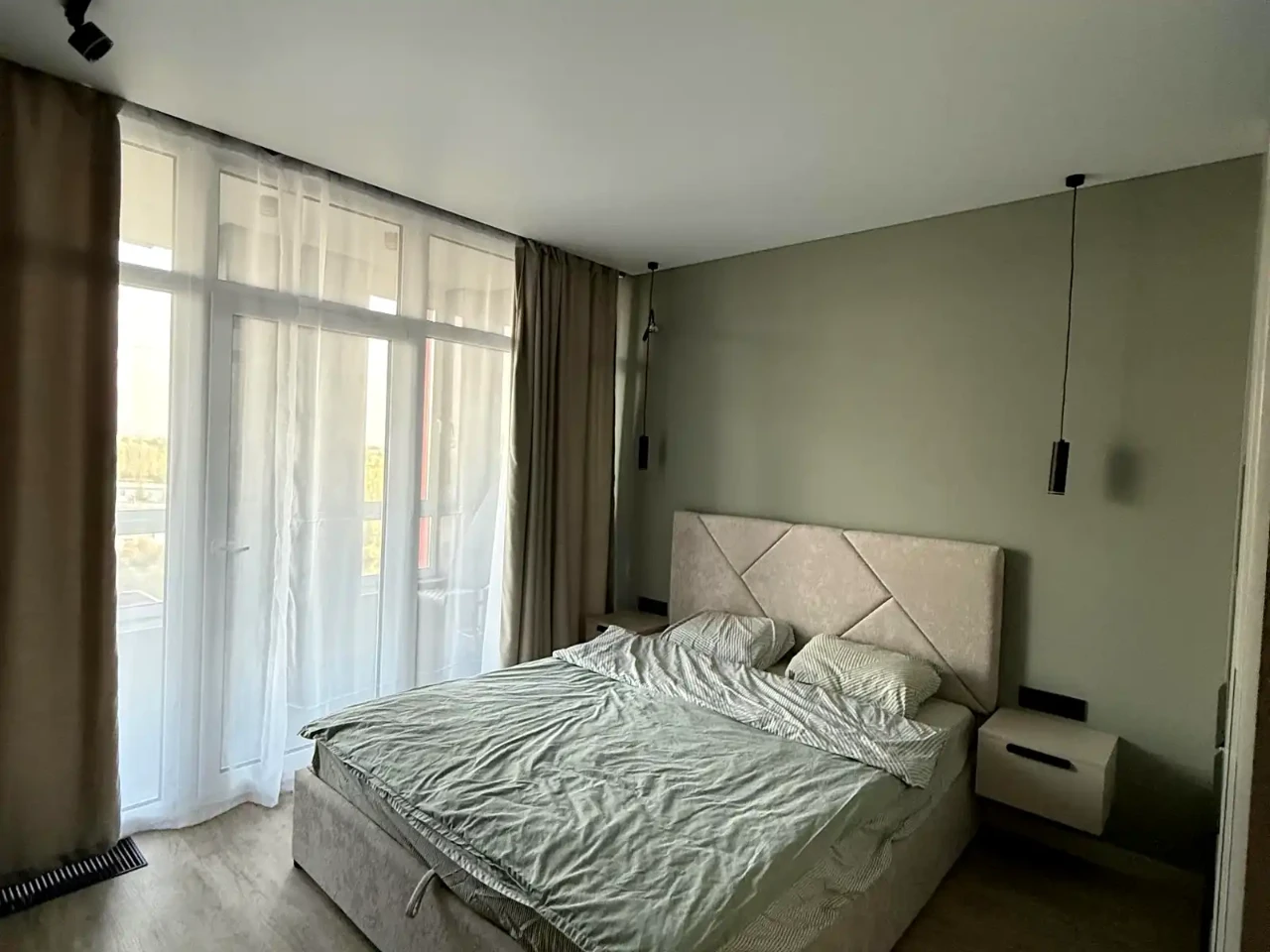 Оренда квартири 1-кімн. 44 м² 10/25 пов.