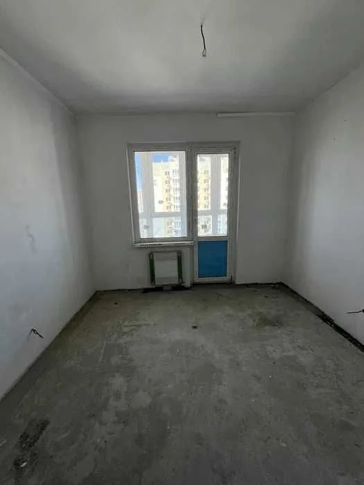 Apartment in Patriotika First, "Sinivir" building