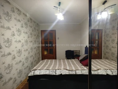 Продається 2-кімнатна квартира, метро Левада, Спортивна