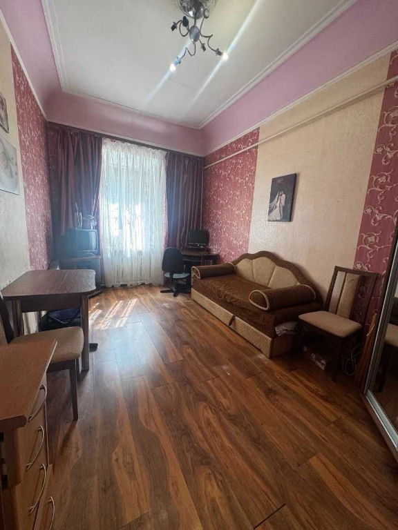 Продам 1-кімнатну квартиру з АГВ. Можна під програми (впо, є