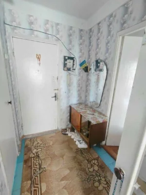 Apartment for sale in Khortytsia district.