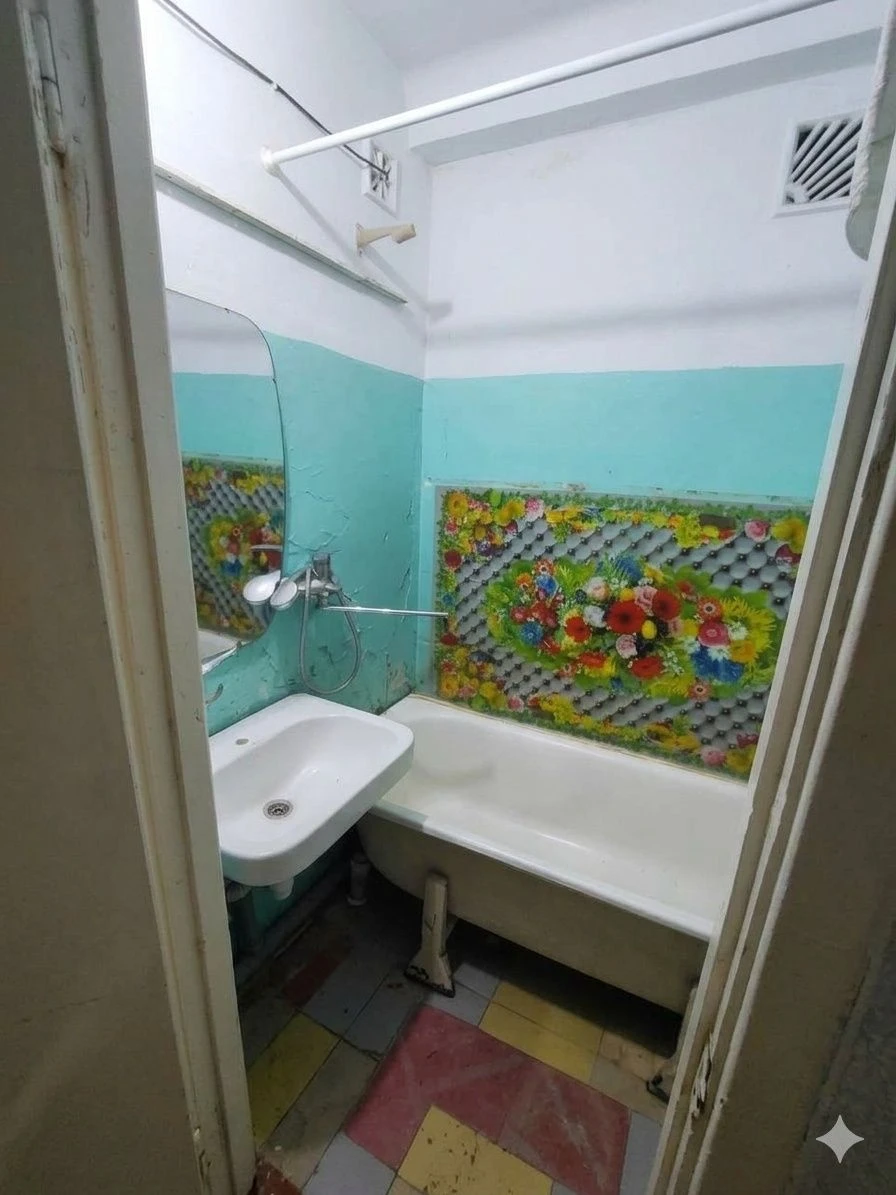 Apartment for sale in Khortytsia district.