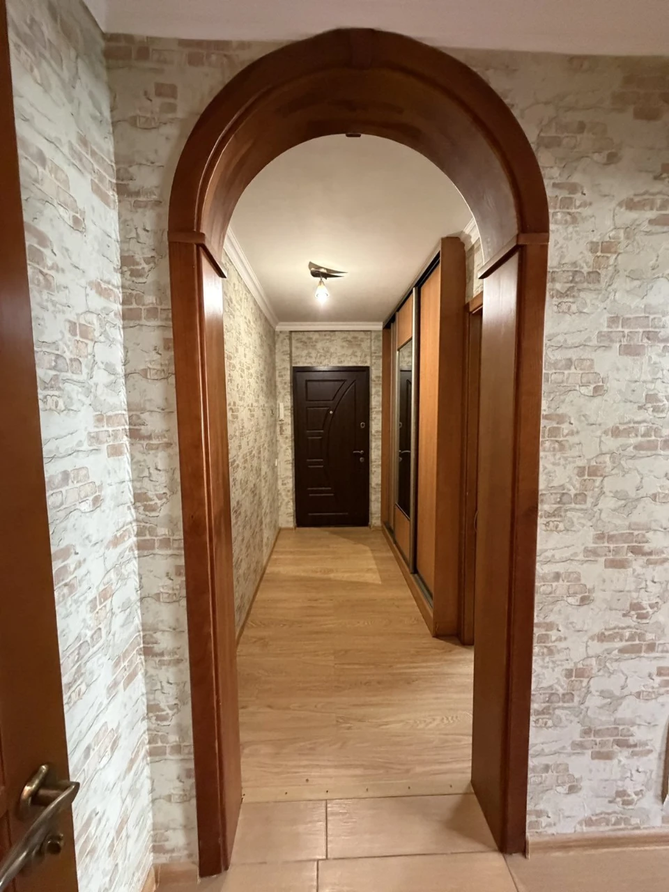 Sale of a nice 1-bedroom apartment in Lotna