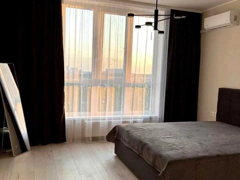 Apartment. Akademika Zabolotnogo Street, Kyiv