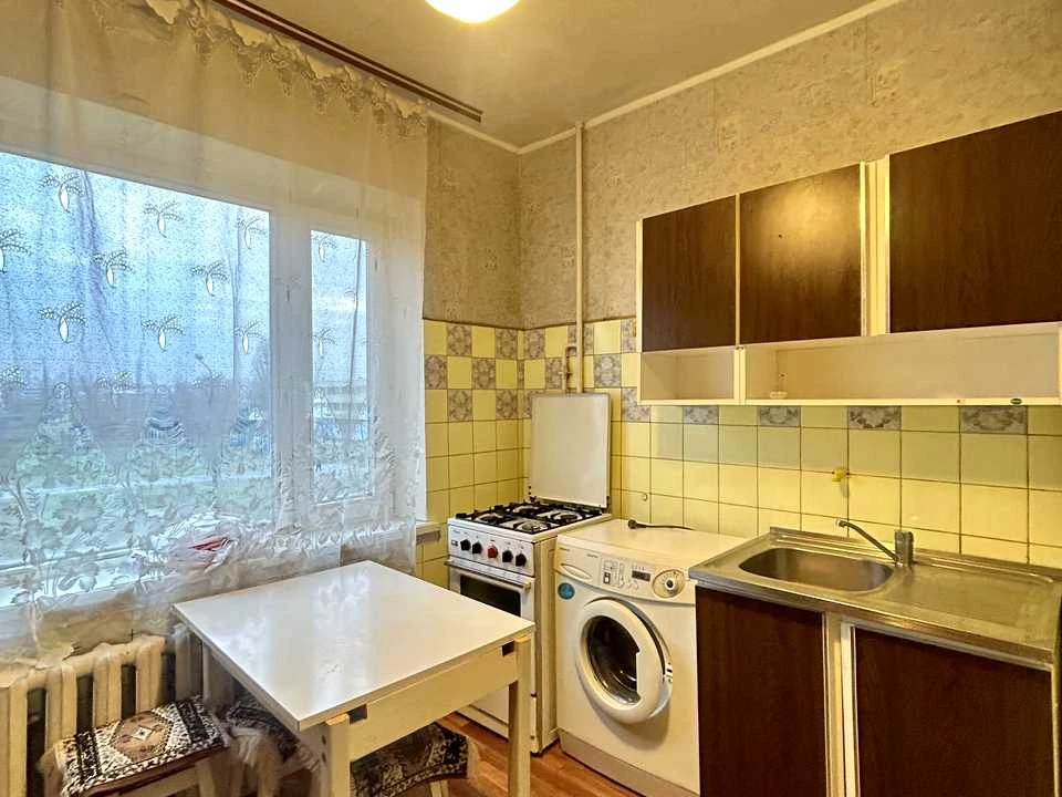 Квартира. Йорданська вул., Киев.