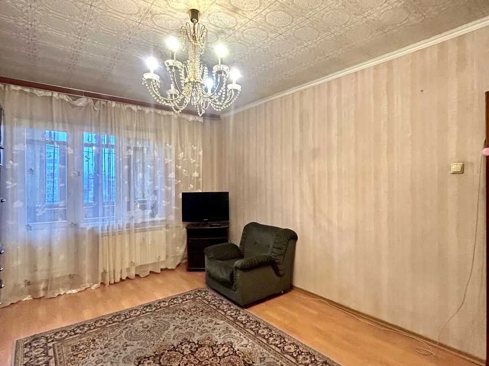 Квартира. Йорданська вул., Киев.