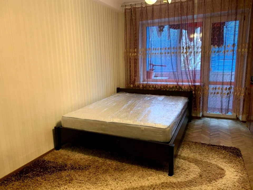 Apartment. Ivan Mykytenka st, Kyiv