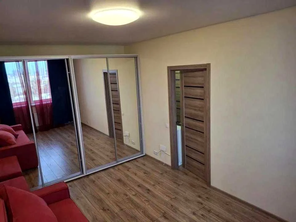 Квартира. Киев, Балтийский проспект.