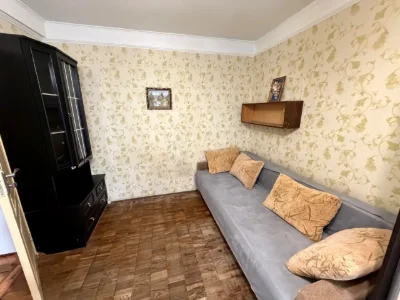 Rent 1-bedroom apartment 28 m² on 9th floor.