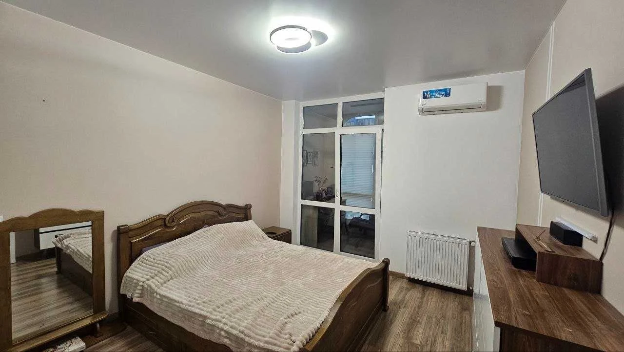 Sale of 2-room apartment on Truskavets Street