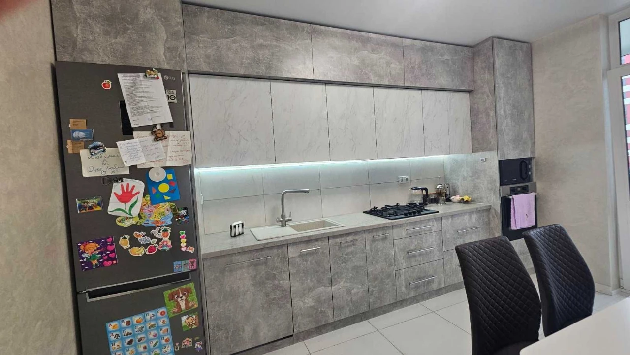 Sale of 2-room apartment on Truskavets Street