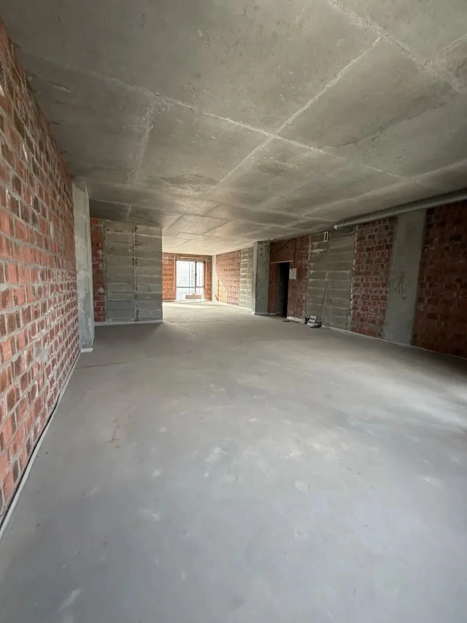For Sale: 3-bedroom apartment, Center, Geneva Residence