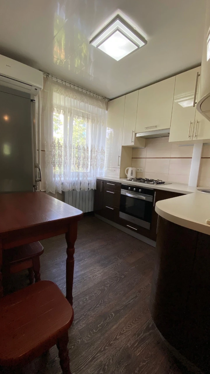 Продам свою однокімнатну квартиру