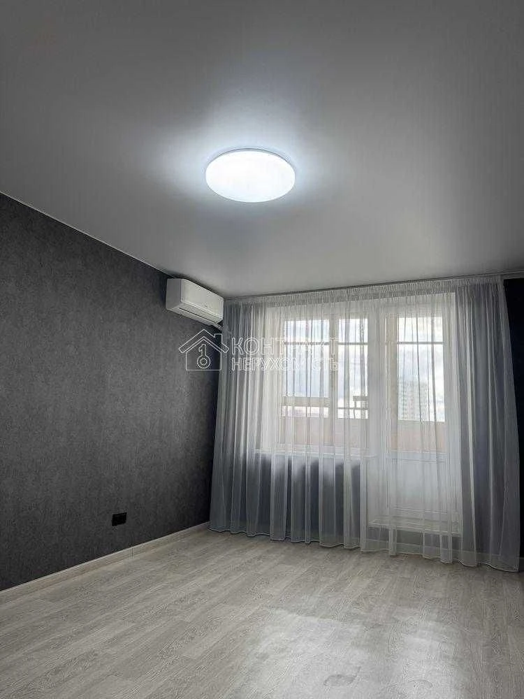Sale of a 2-room apartment with fresh capital renovation near the metro