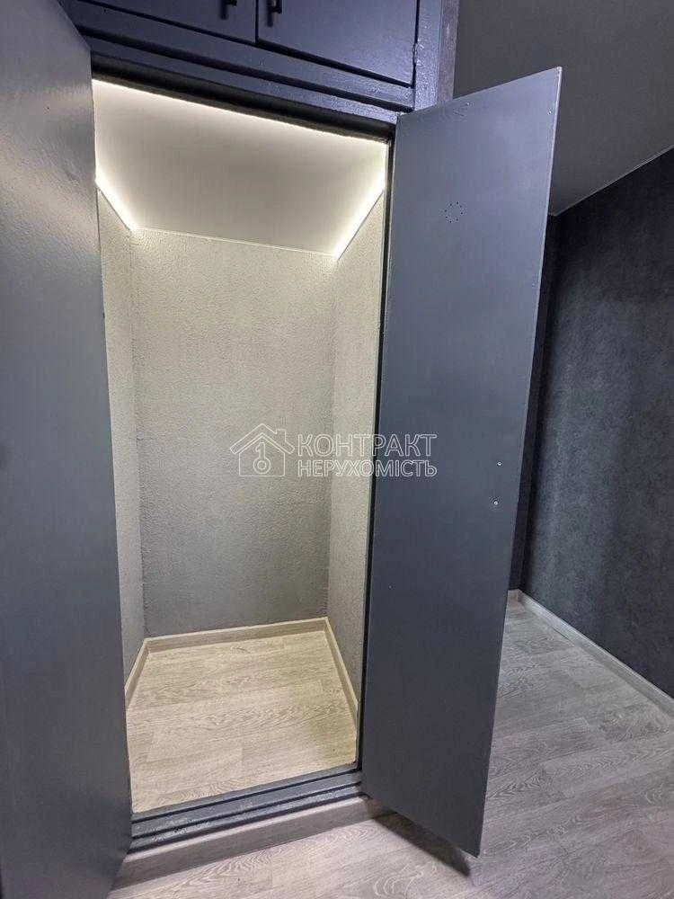 Sale of a 2-room apartment with fresh capital renovation near the metro