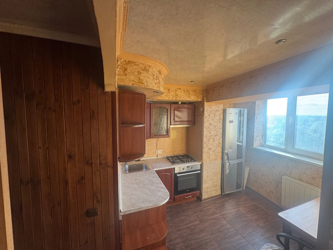 Продаж 1к з ремонтом Симиренка 22 Борщагівка. Є газ!