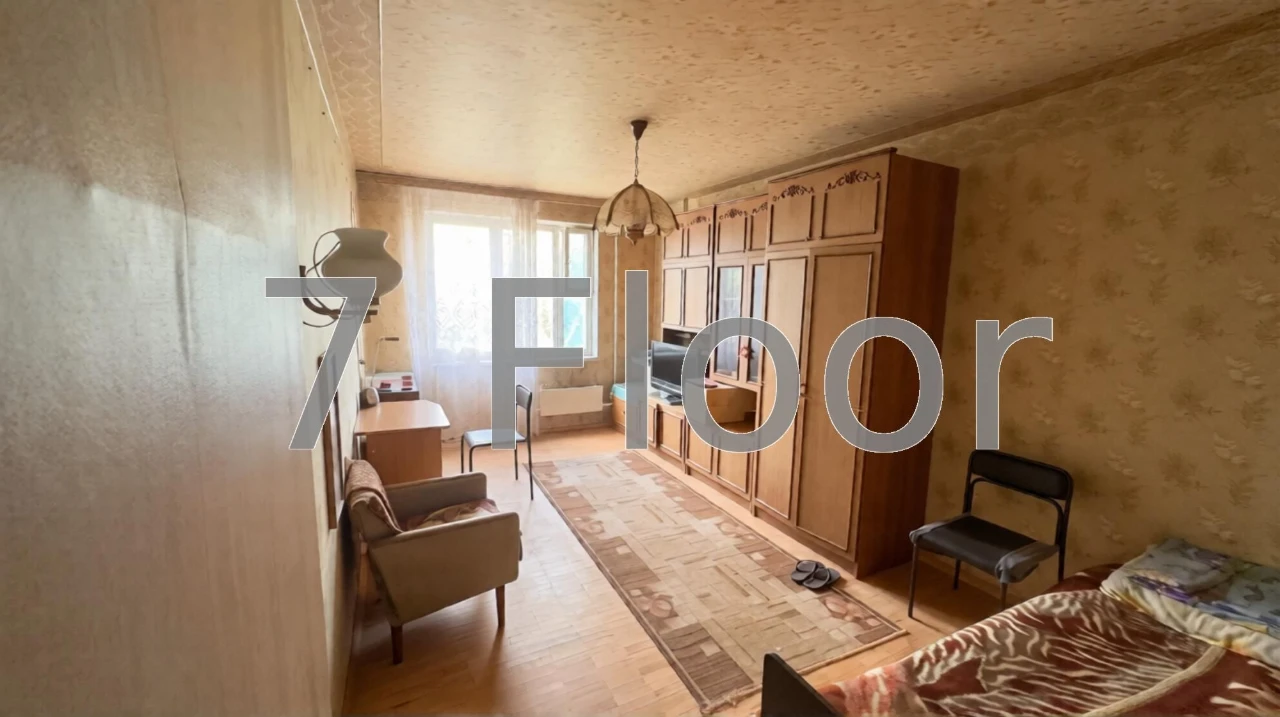 Three-room apartment on Akademika Koroleva Prospect, Novobychi