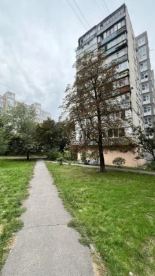Продам 2-к квартиру 46м2. вул. Привокзальна, 8. 40000 $