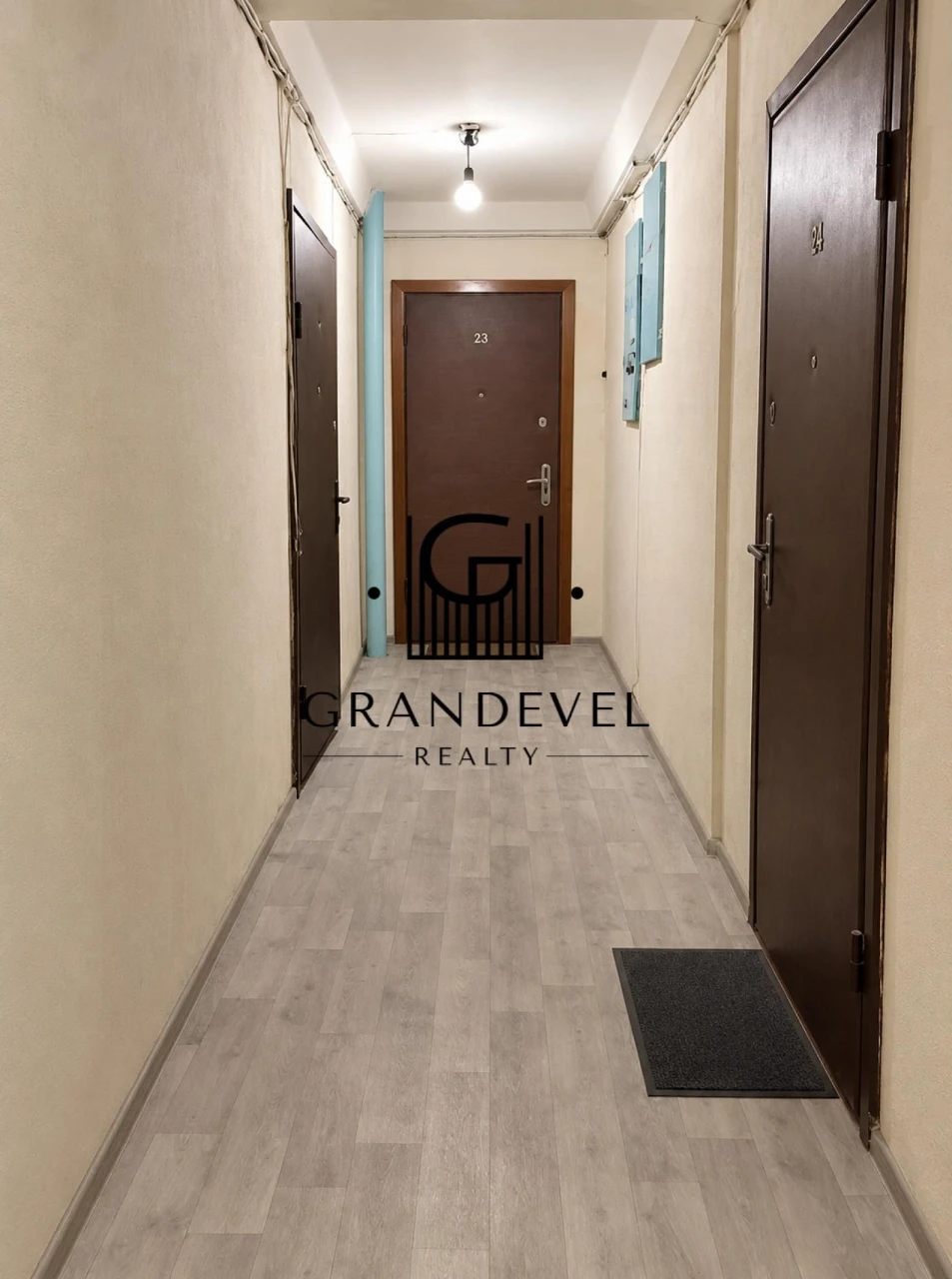 Продаж 2к квартира  вул. Зодчих 34, Святошин, Київ