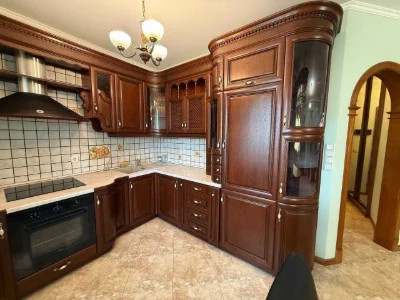 Продаж Квартири 76 м2, вул. Салютна 1б, метро Нивки, Шевченк