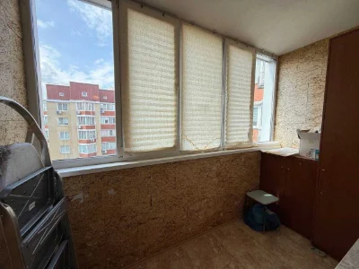 Продаж Квартири 76 м2, вул. Салютна 1б, метро Нивки, Шевченк