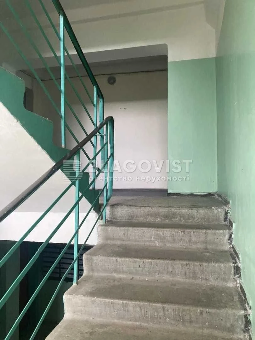 Продаж 1кімн вул.Ольжича ,18а Шевченківський р-н метро Дорог