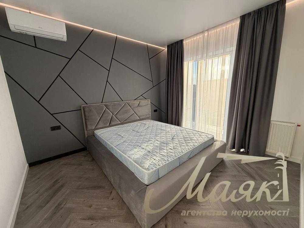 Продаж будинку 130 м² з басейном та сонячною станцією біля O